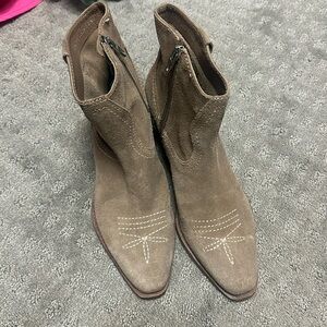 Dolce vita Wilma western booties